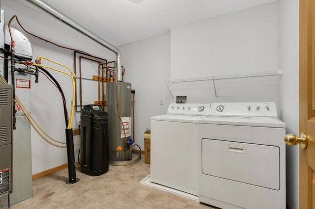 4843 Bisset Lane, Inver Grove Heights, MN 55076