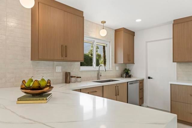 1111 S San Joaquin, Palm Springs, CA 92264