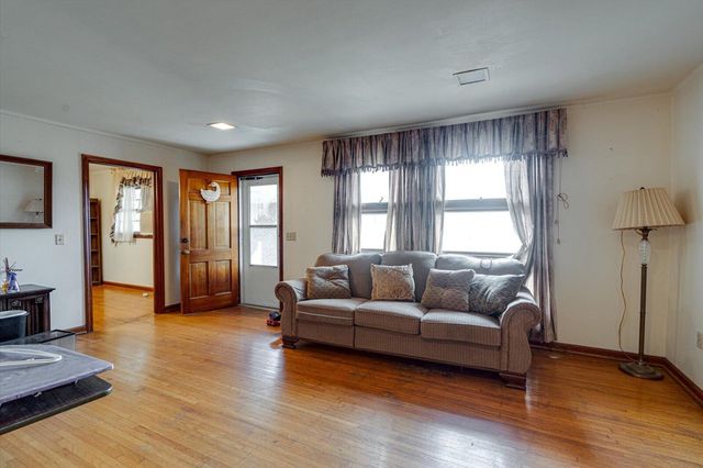 812 Betsy Pack Drive, Jasper, TN 37347