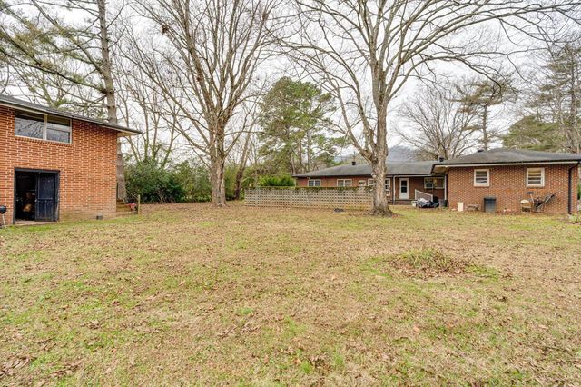 812 Betsy Pack Drive, Jasper, TN 37347