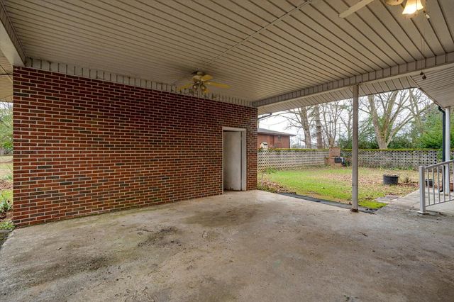 812 Betsy Pack Drive, Jasper, TN 37347