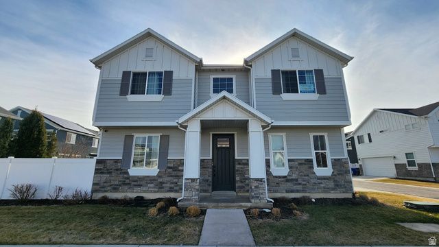 1951 W PARKVIEW DR, Syracuse, UT 84075