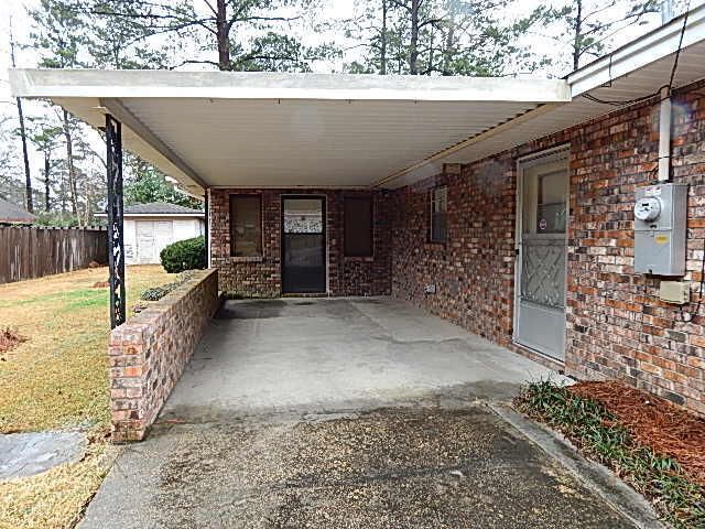 901 Broad St., Columbia, MS 39429