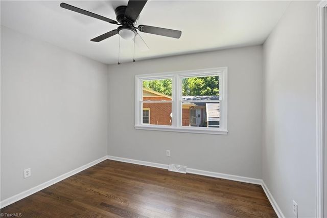 307 Foxcroft Drive, Winston-salem, NC 27103