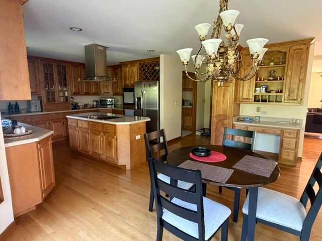 1660 WHISTLER Court, Naperville, IL 60564