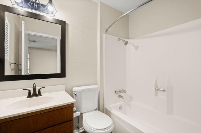 10703 PARKFIELD DR, Austin, TX 78758