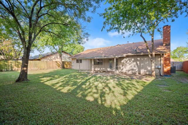 10703 PARKFIELD DR, Austin, TX 78758