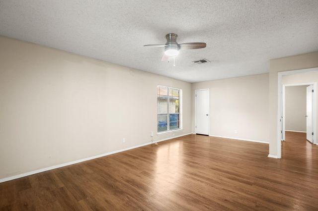 10703 PARKFIELD DR, Austin, TX 78758