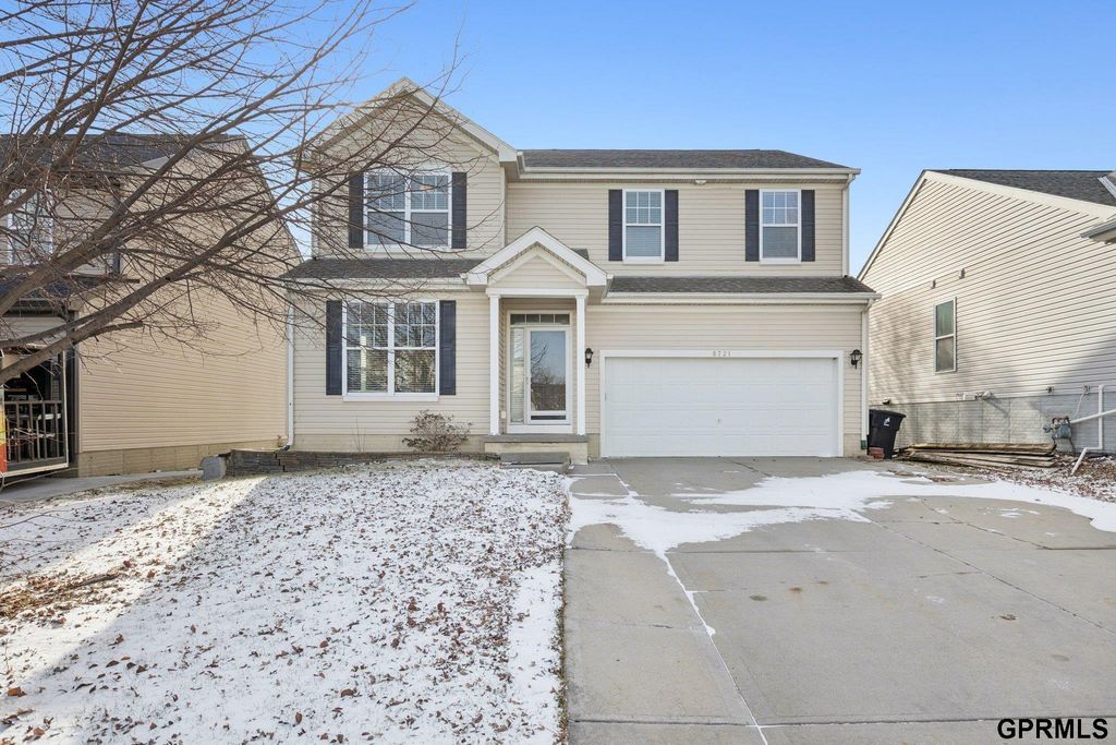 8721 Wyoming Street, Omaha, NE 68122