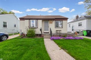 25263 Leach, Roseville, MI 48066