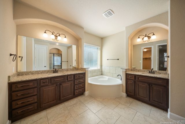 9518 Ninas, San Antonio, TX 78254