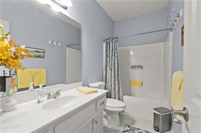1601 Kimberly Court, Greenwood, MO 64034