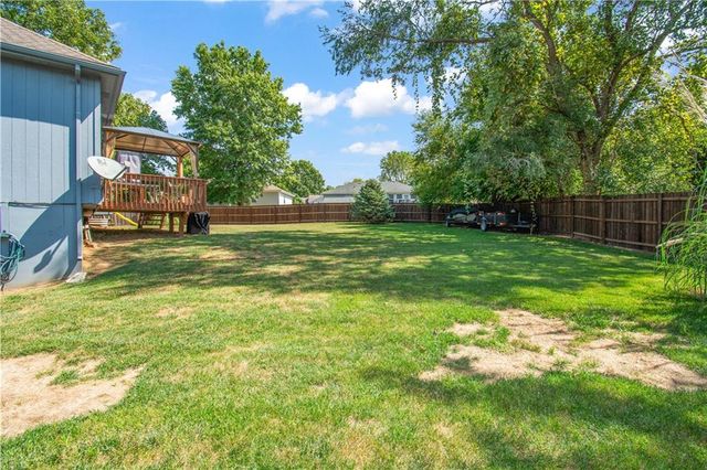 1601 Kimberly Court, Greenwood, MO 64034