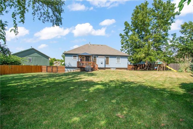 1601 Kimberly Court, Greenwood, MO 64034