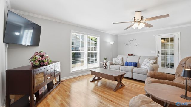 198 NE Hollington Drive, Huntsville, AL 35811