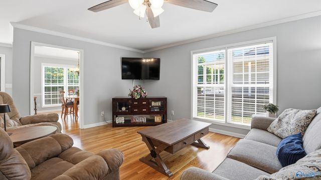 198 NE Hollington Drive, Huntsville, AL 35811