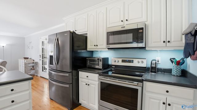 198 NE Hollington Drive, Huntsville, AL 35811