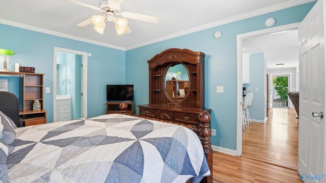 198 NE Hollington Drive, Huntsville, AL 35811