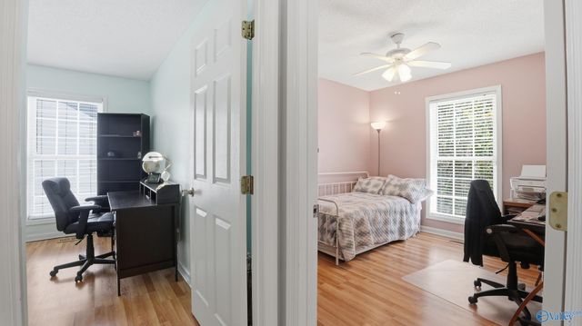 198 NE Hollington Drive, Huntsville, AL 35811