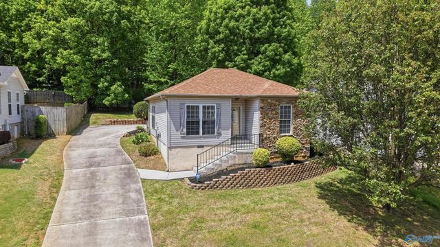 198 NE Hollington Drive, Huntsville, AL 35811