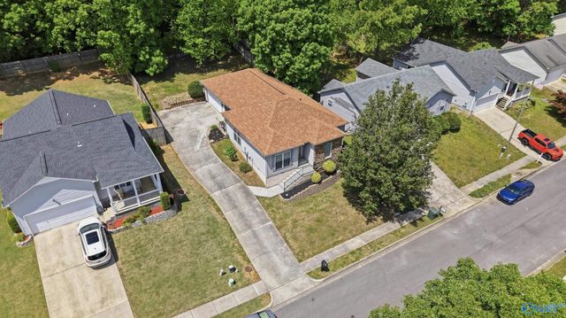 198 NE Hollington Drive, Huntsville, AL 35811