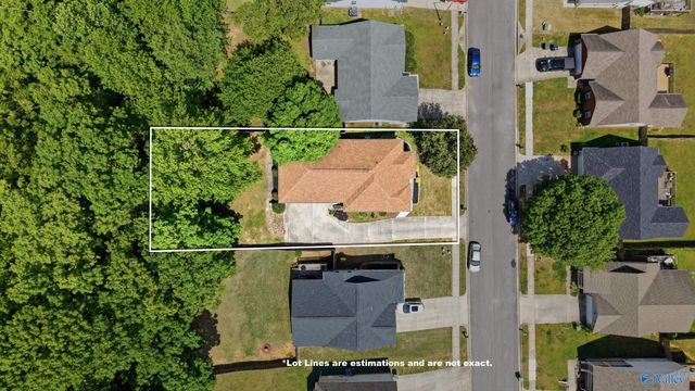 198 NE Hollington Drive, Huntsville, AL 35811