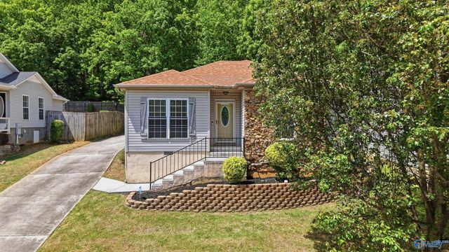 198 NE Hollington Drive, Huntsville, AL 35811