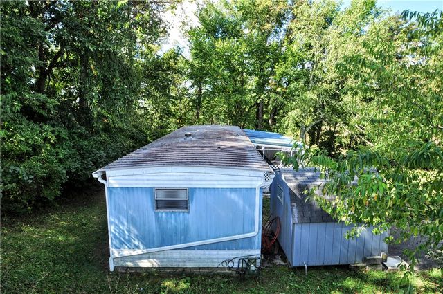 15 Hill St, Washington Twp, PA 15438