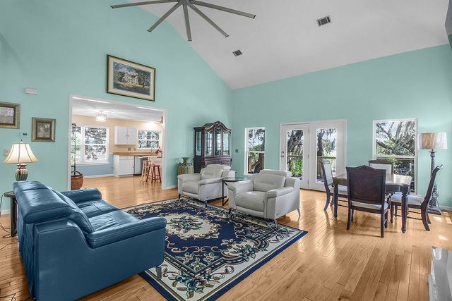 1356 Fiddler Trace NE, Townsend, GA 31331