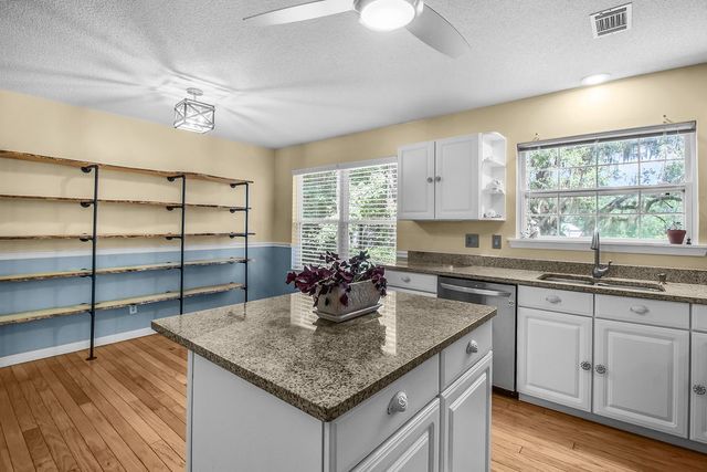 1356 Fiddler Trace NE, Townsend, GA 31331