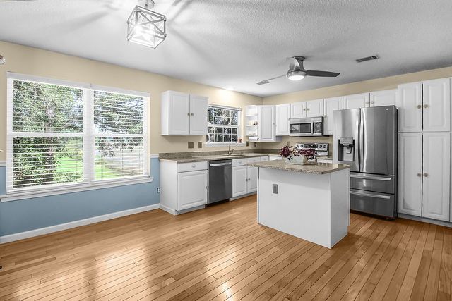 1356 Fiddler Trace NE, Townsend, GA 31331