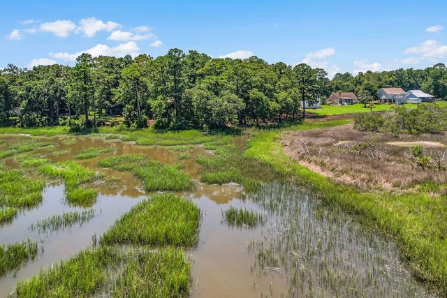 1356 Fiddler Trace NE, Townsend, GA 31331