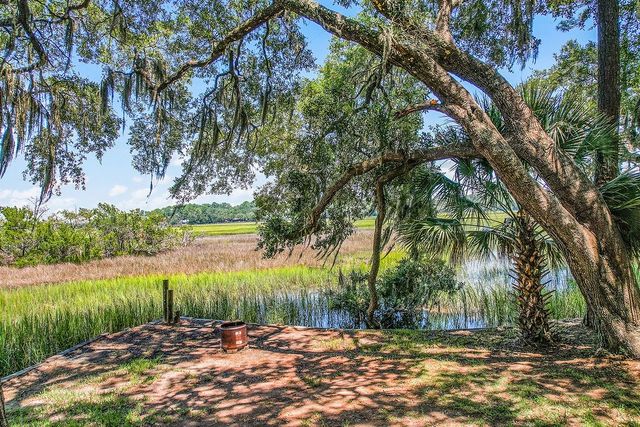 1356 Fiddler Trace NE, Townsend, GA 31331