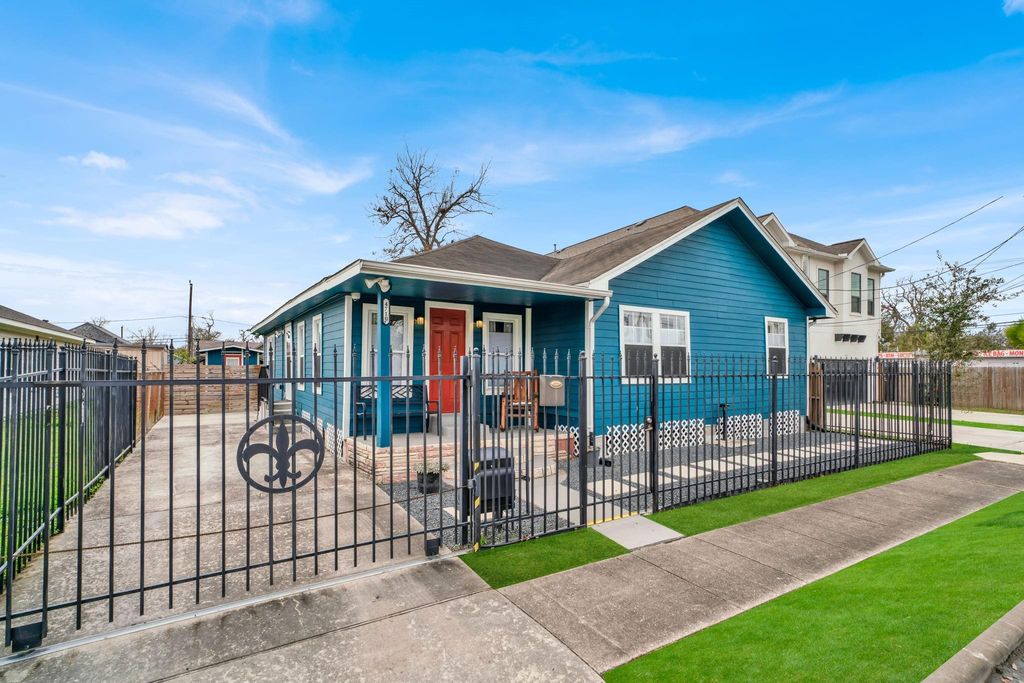 4710 Market Street, Houston, TX 77020