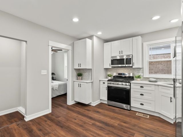 3734 Lombard Avenue, Berwyn, IL 60402