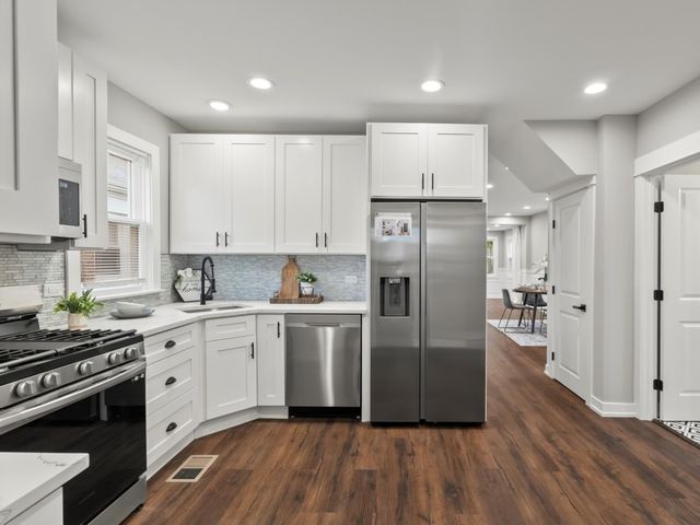 3734 Lombard Avenue, Berwyn, IL 60402