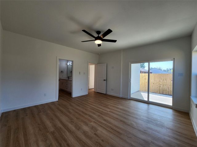 7817 Beckley Street B, Houston, TX 77088