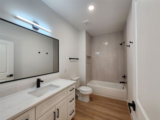 7817 Beckley Street B, Houston, TX 77088