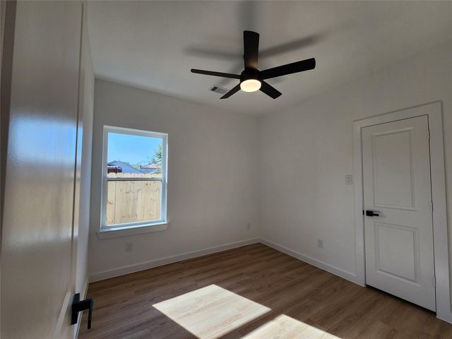 7817 Beckley Street B, Houston, TX 77088