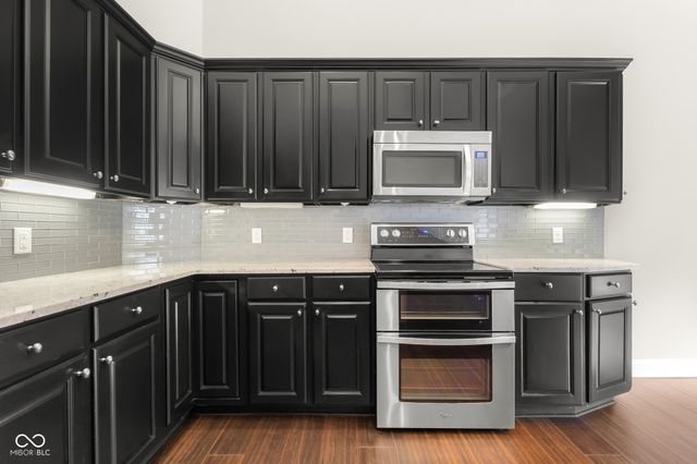 6126 Basswood Drive, Columbus, IN 47201