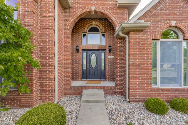 6126 Basswood Drive, Columbus, IN 47201