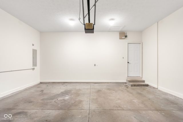 6126 Basswood Drive, Columbus, IN 47201