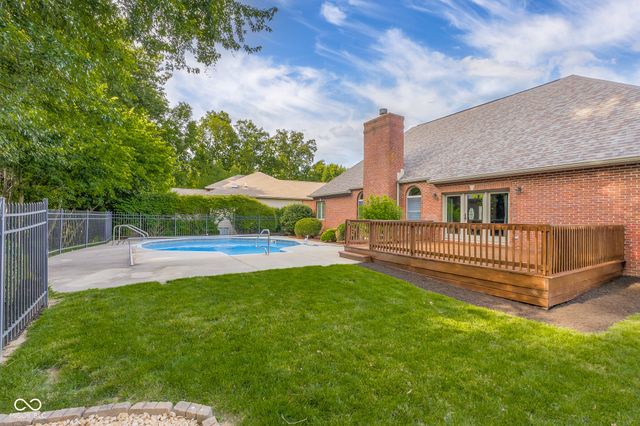 6126 Basswood Drive, Columbus, IN 47201