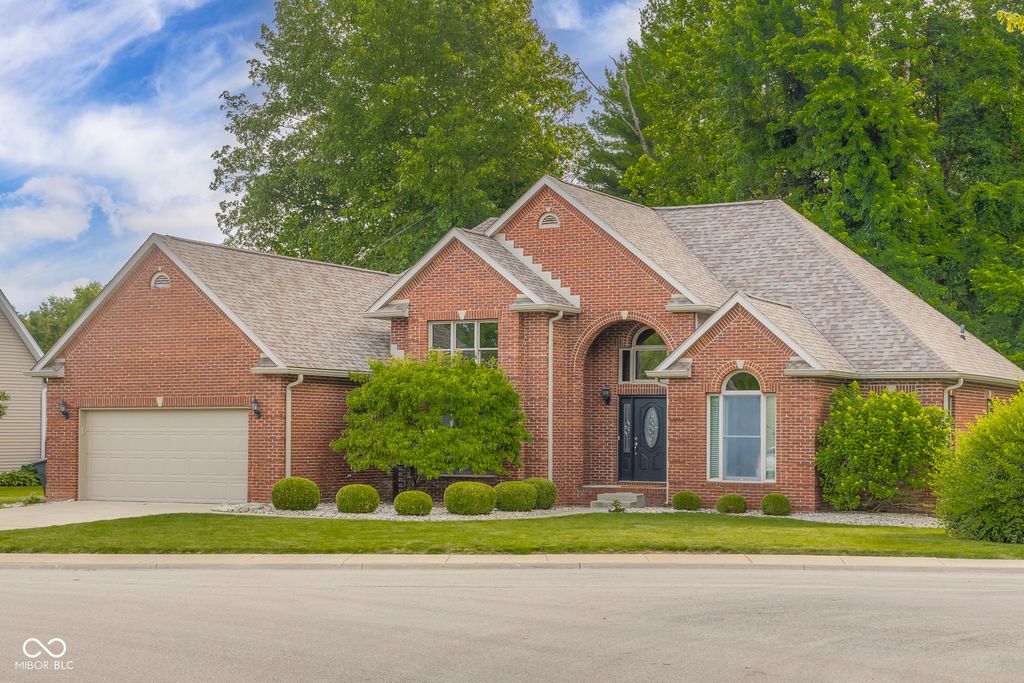 6126 Basswood Drive, Columbus, IN 47201