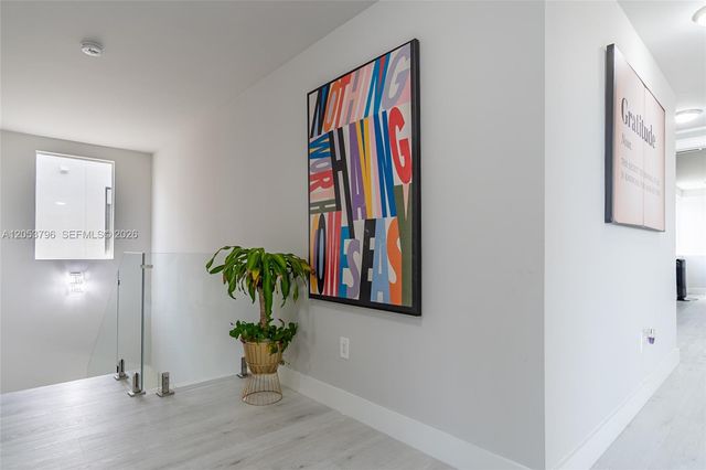 10043 NW 75th Terrace, Doral, FL 33178