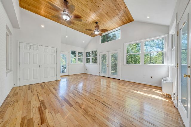 6256 Shady Acres DR, Roanoke, VA 24014
