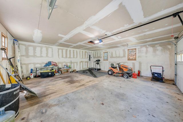 6256 Shady Acres DR, Roanoke, VA 24014