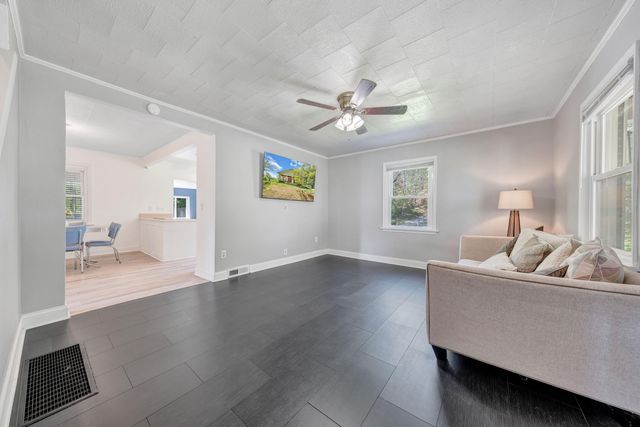 6256 Shady Acres DR, Roanoke, VA 24014