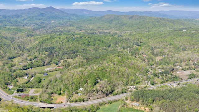 6256 Shady Acres DR, Roanoke, VA 24014