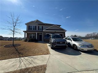 573 chelan ct, Hoschton, GA 30548